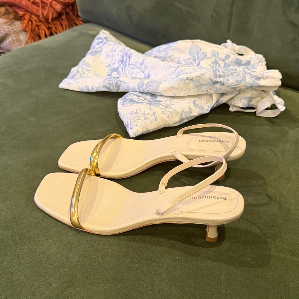 Reformation Samantha Heeled Sandal Ivory - Size 8.5